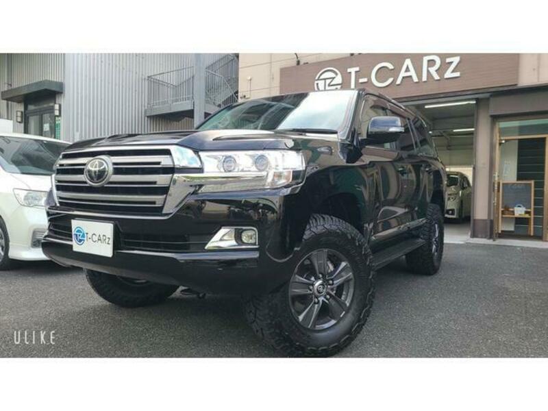 LAND CRUISER