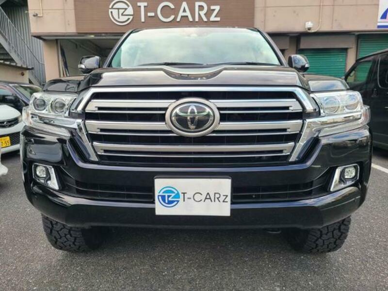 LAND CRUISER