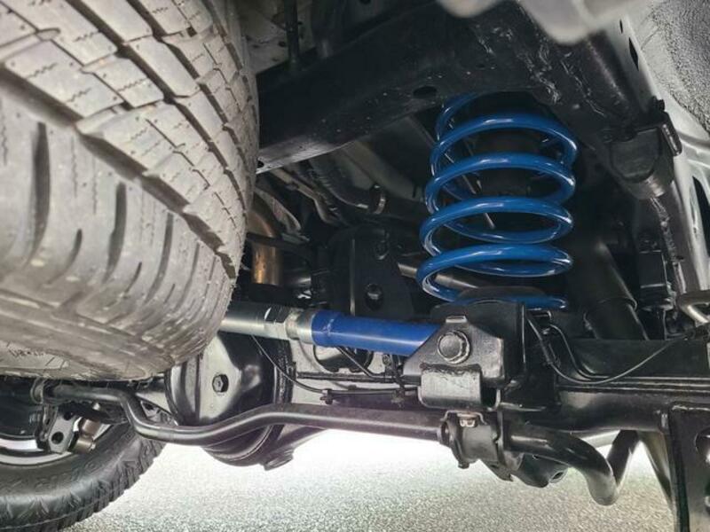 LAND CRUISER