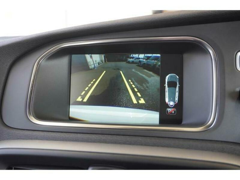 V40