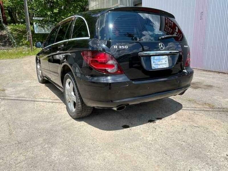R CLASS