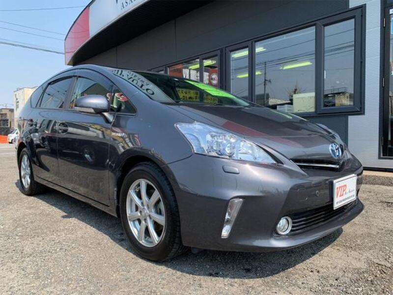 PRIUS ALPHA