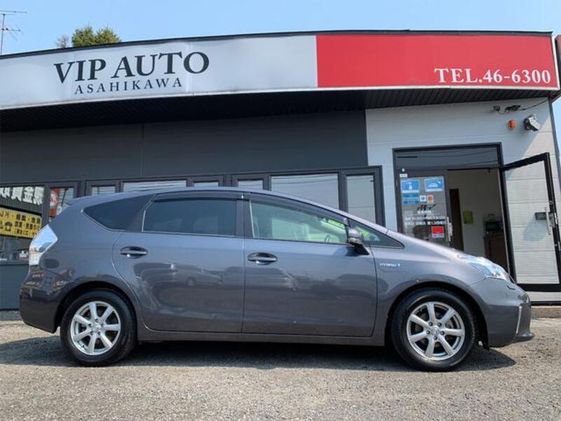 PRIUS ALPHA