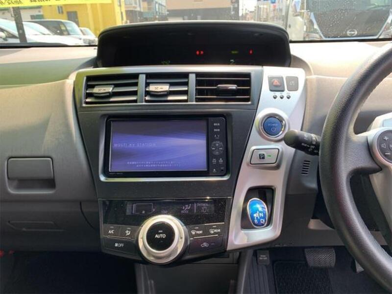 PRIUS ALPHA