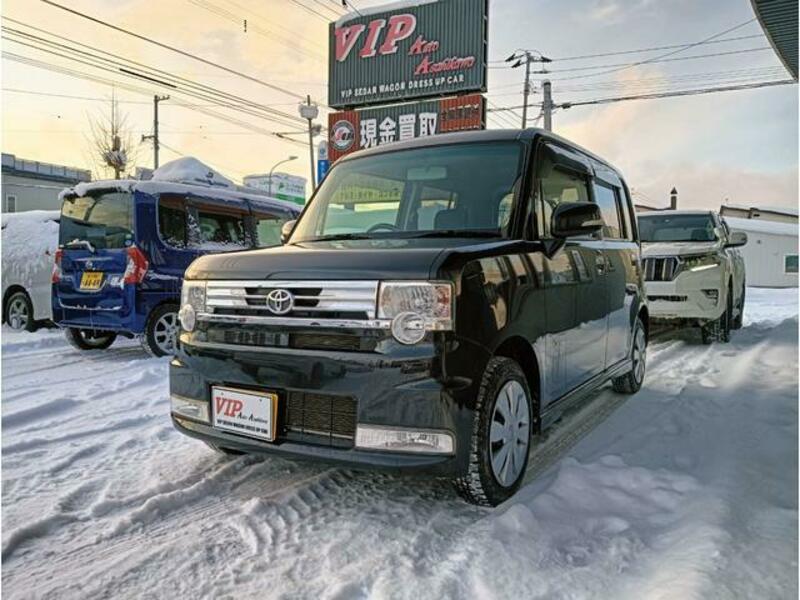 TOYOTA PIXIS SPACE