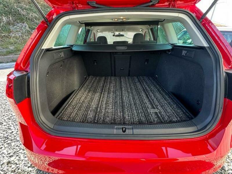 GOLF VARIANT
