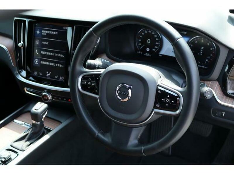 V60