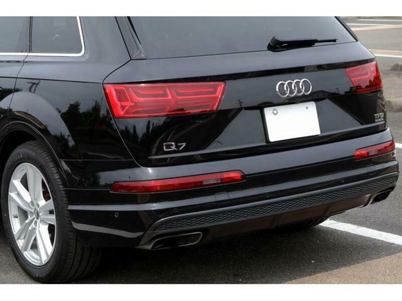 Q7