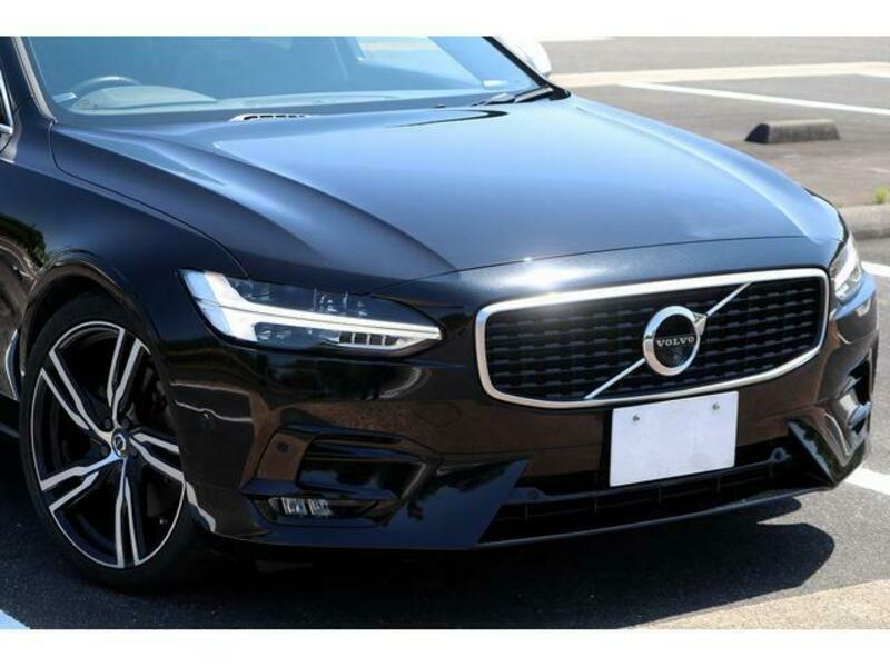 V90