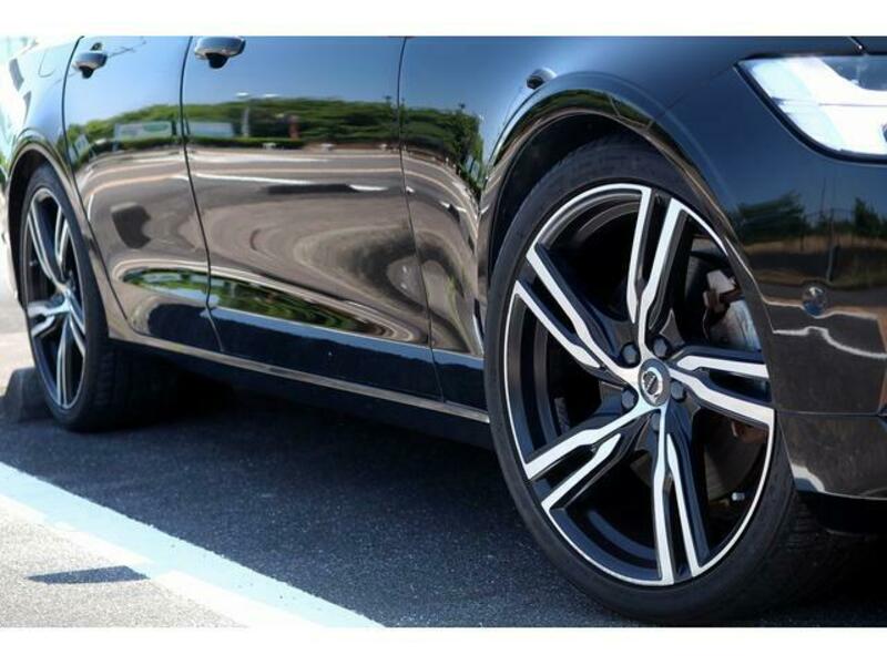 V90