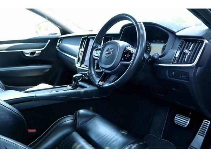 V90