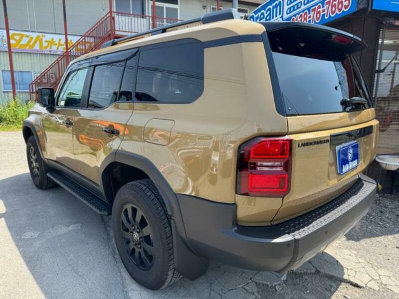 LAND CRUISER 250
