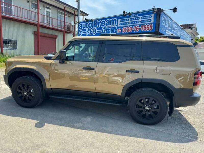 LAND CRUISER 250