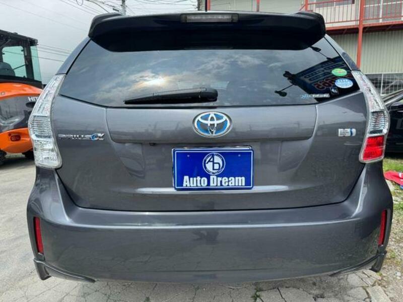PRIUS ALPHA