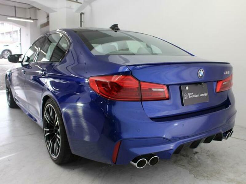 M5