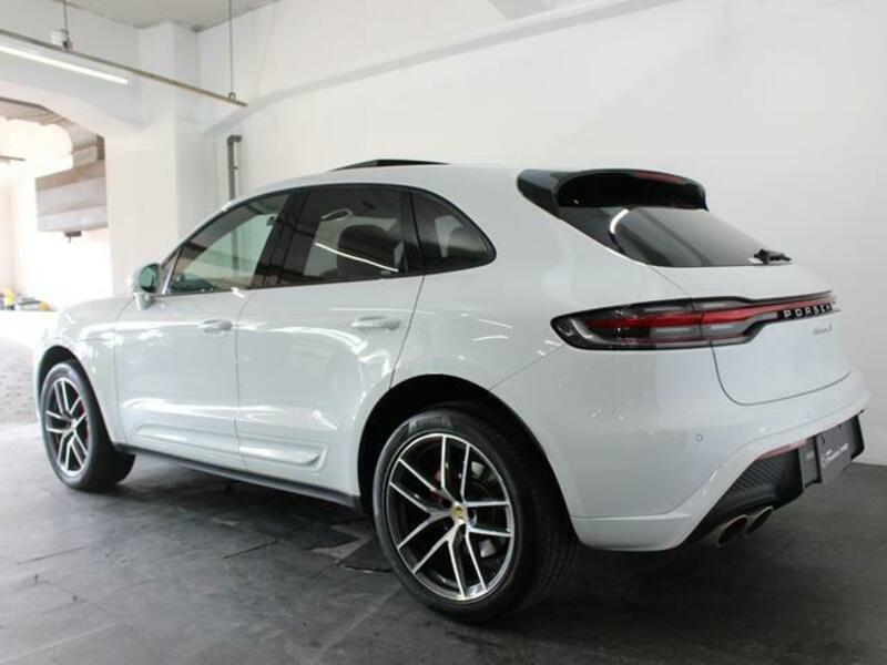MACAN