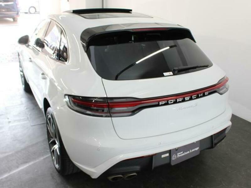 MACAN
