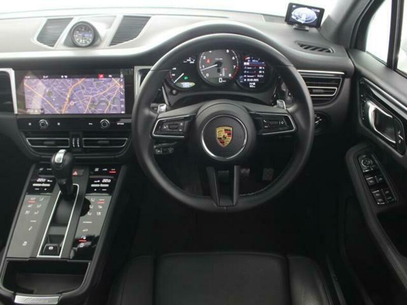 MACAN