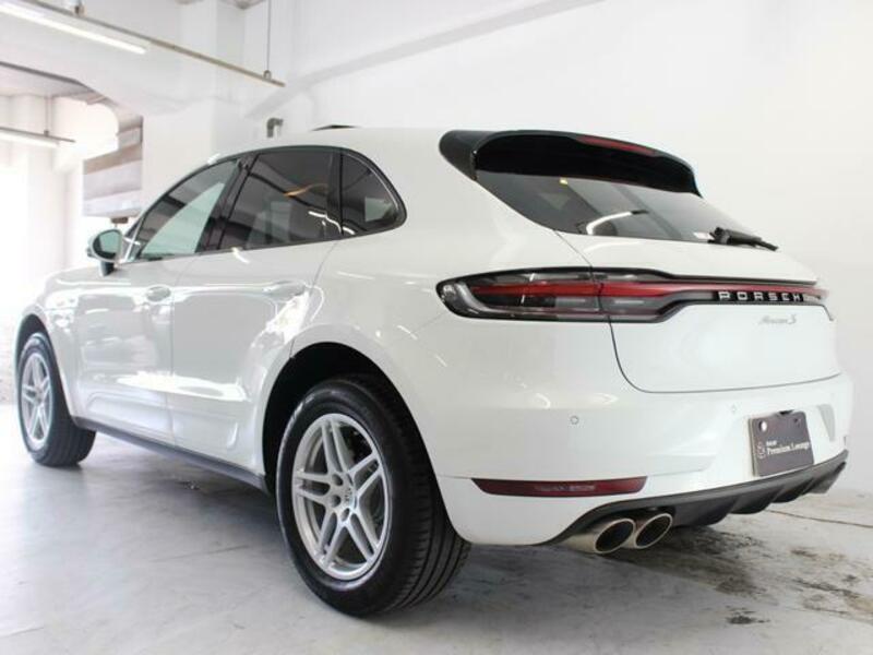 MACAN
