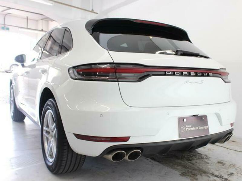 MACAN
