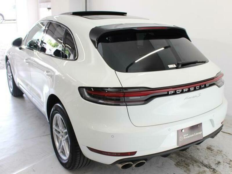 MACAN
