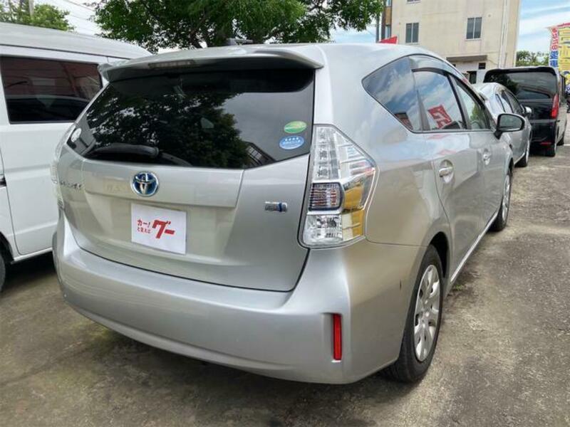 PRIUS ALPHA
