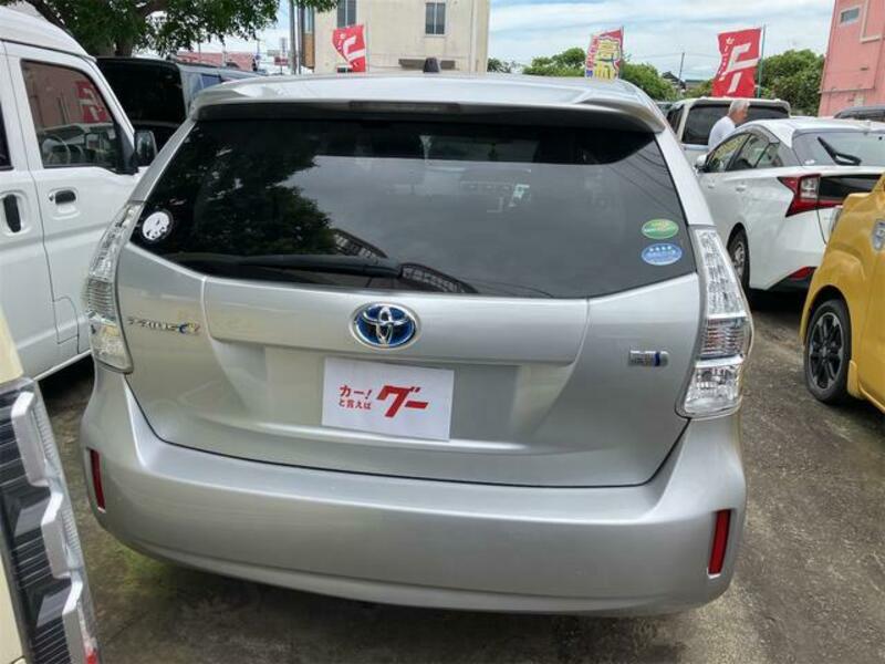 PRIUS ALPHA