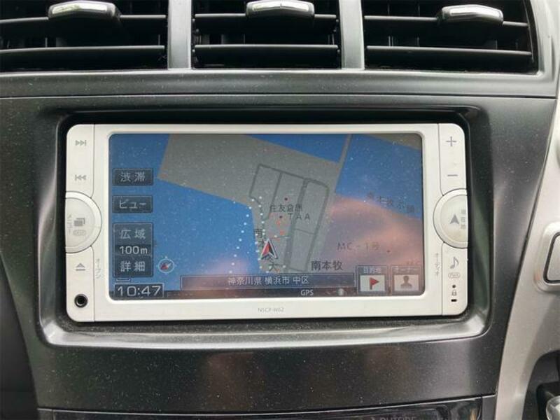 PRIUS ALPHA