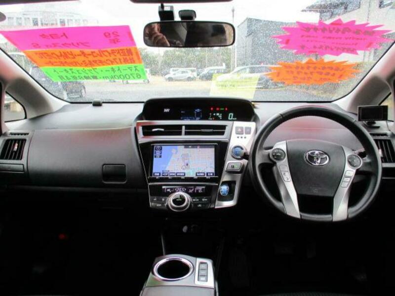 PRIUS ALPHA