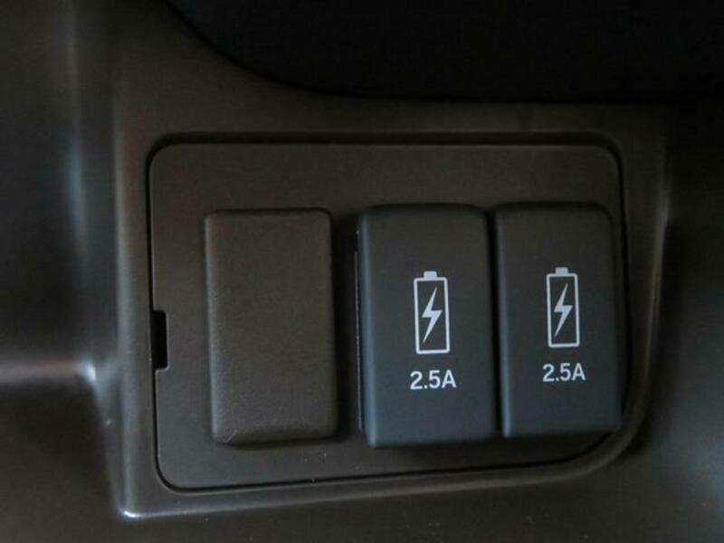 N BOX