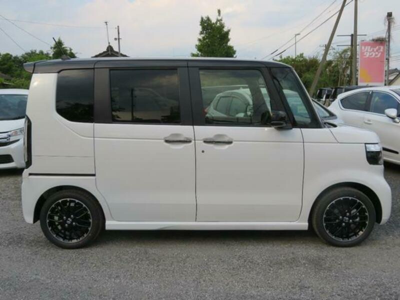 N BOX CUSTOM