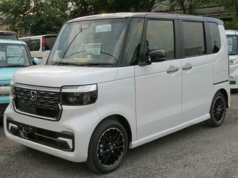 N BOX CUSTOM