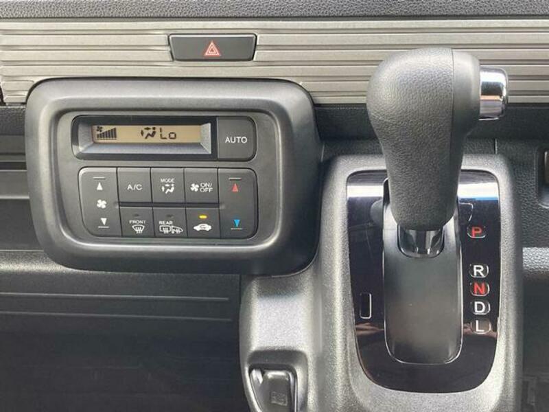 N-VAN