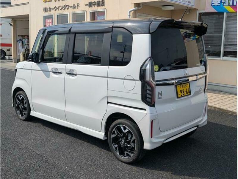 N BOX CUSTOM
