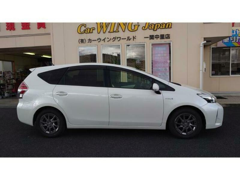 PRIUS ALPHA