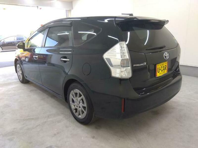PRIUS ALPHA