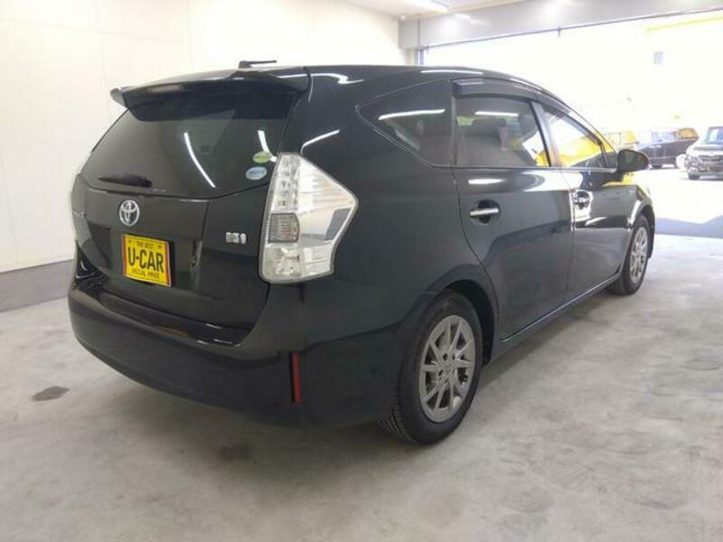 PRIUS ALPHA