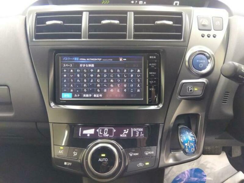 PRIUS ALPHA