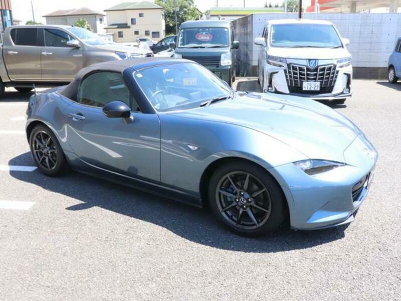 ROADSTER