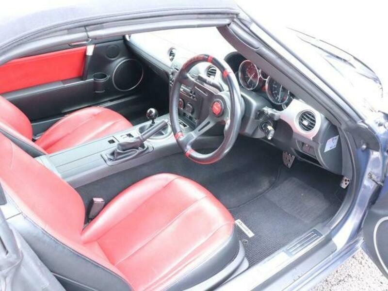 ROADSTER