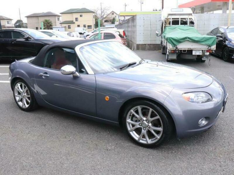 ROADSTER