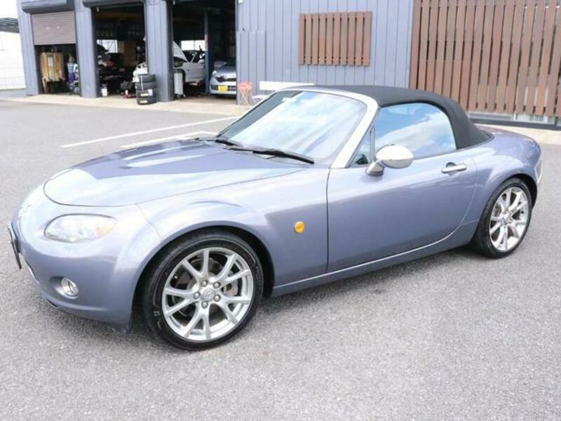 ROADSTER