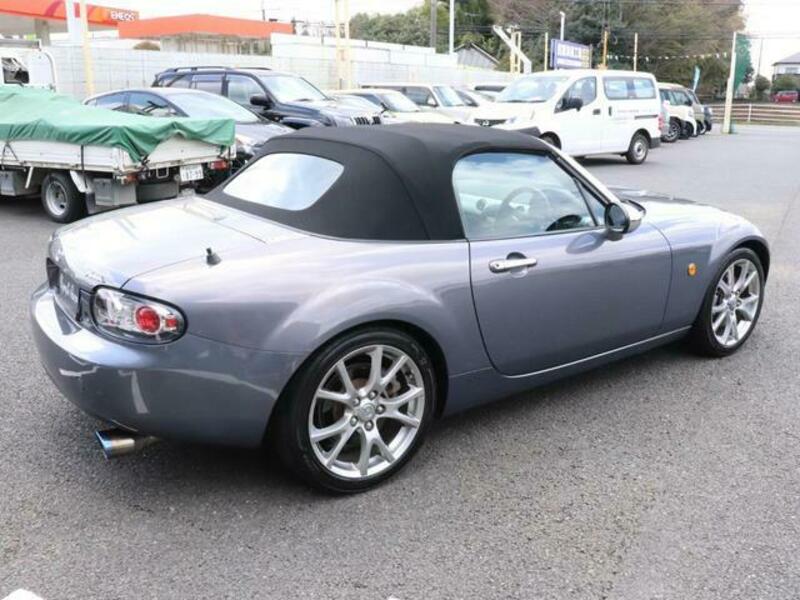 ROADSTER