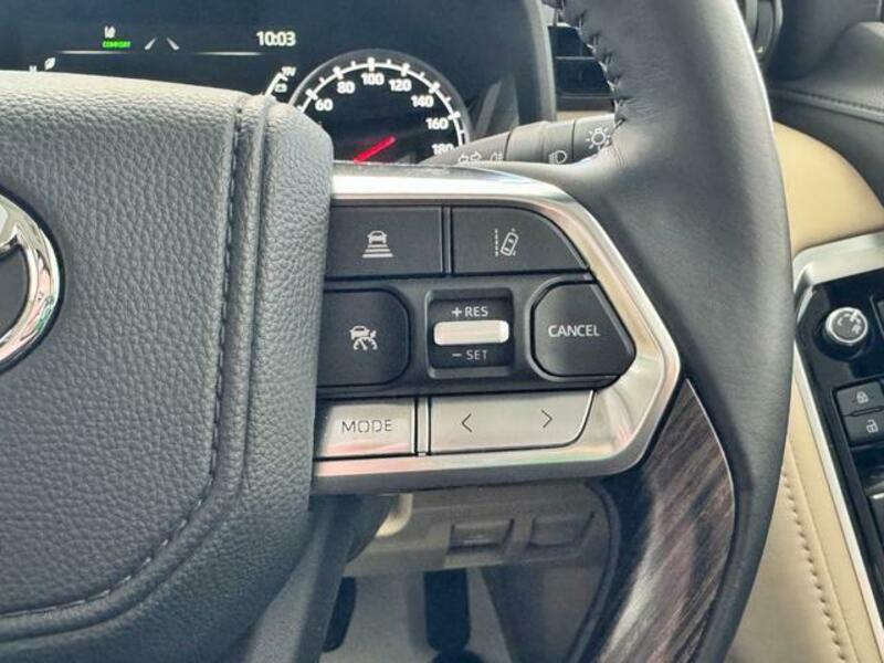 LAND CRUISER
