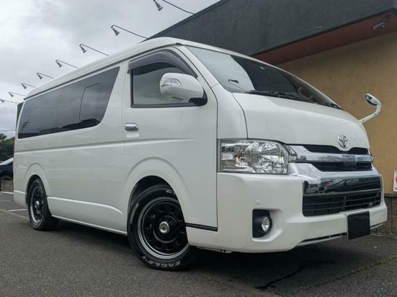 TOYOTA HIACE WAGON