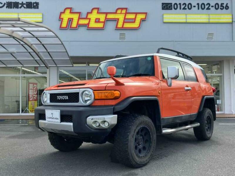 TOYOTA FJ CRUISER