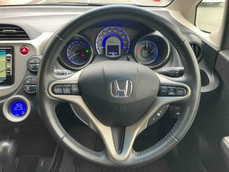 FIT HYBRID