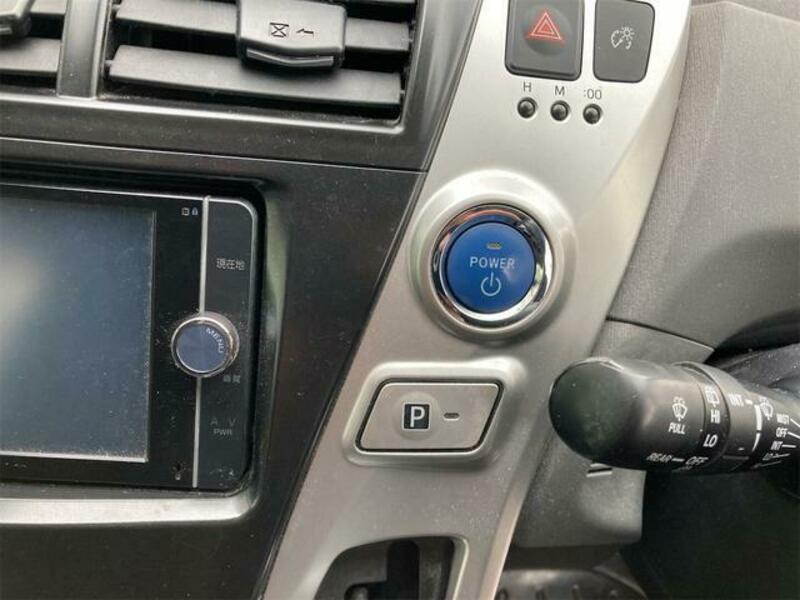 PRIUS ALPHA