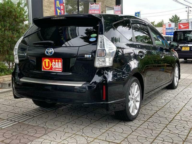 PRIUS ALPHA