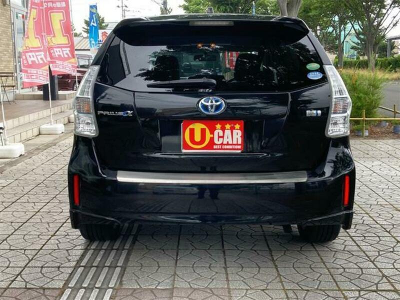 PRIUS ALPHA